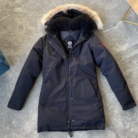 Canada Goose Jackets & Blazers - NWOT Canada goose Victoria down parka jacket